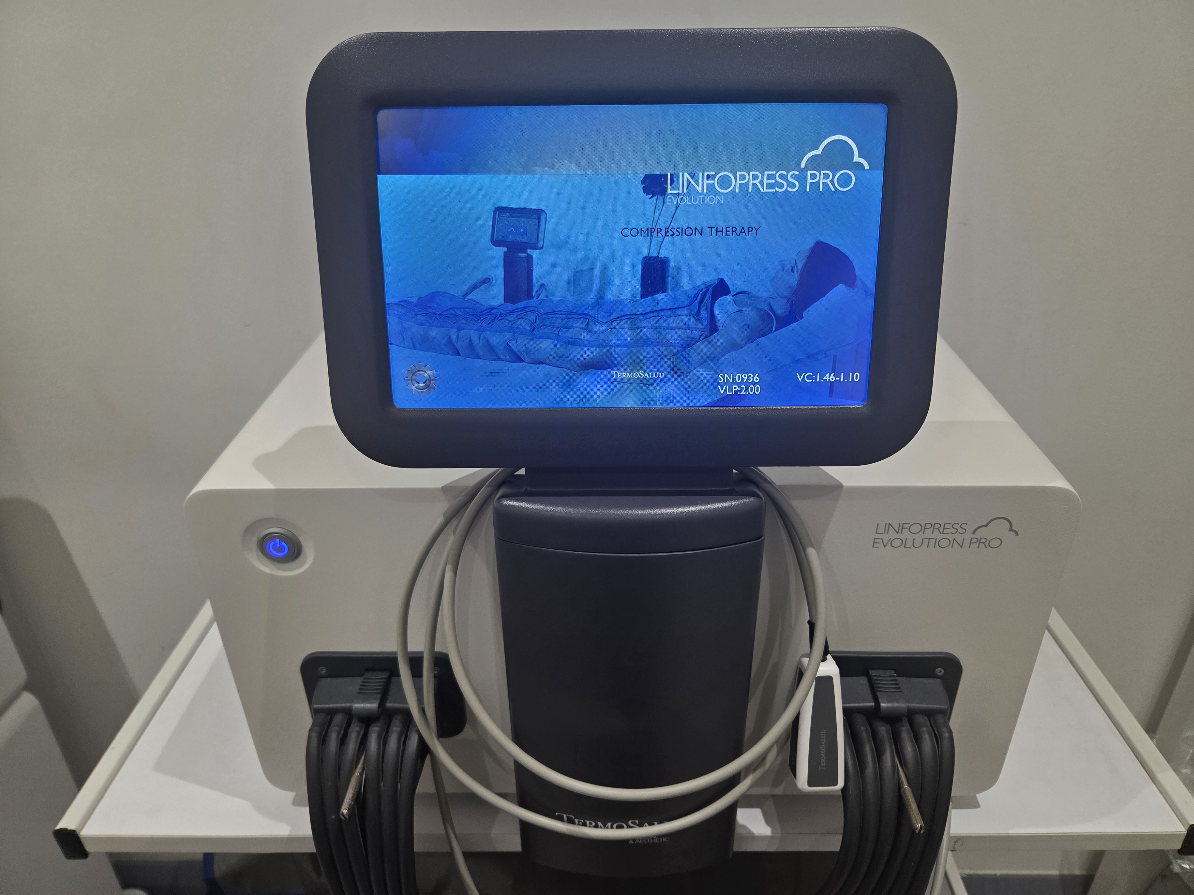 Zionic Rollactive RF Body Sculpting Machine + Linfopress Pro Evolution Suit — Bought 2025, Barely Used